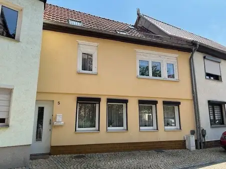 Reihenmittelhaus mit Garten in Heringen