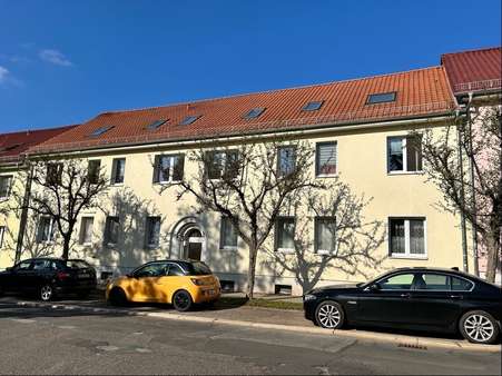 Straßenansicht Straßenansicht - Dachgeschosswohnung in 99734 Nordhausen mit 66m² kaufen