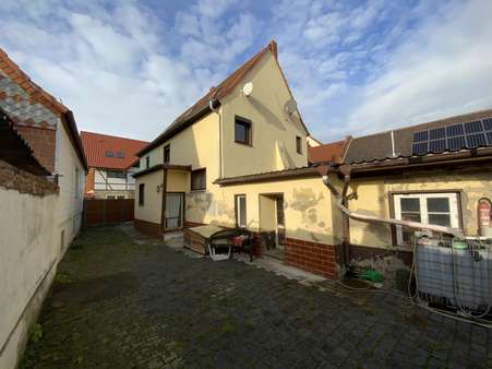Ansicht vom Hof - Einfamilienhaus in 06571 Roßleben-Wiehe mit 140m² kaufen