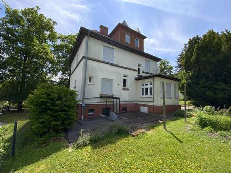 Rückansicht mit Anbau - Einfamilienhaus in 99706 Sondershausen mit 138m² kaufen