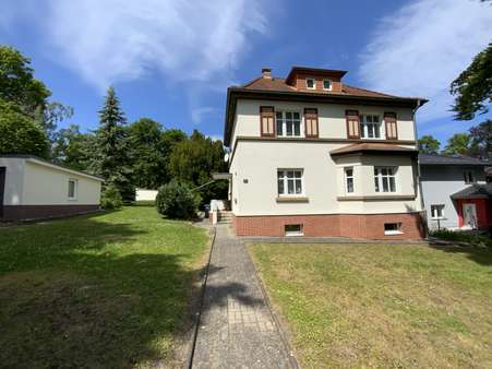 Vorderansicht - Einfamilienhaus in 99706 Sondershausen mit 138m² kaufen