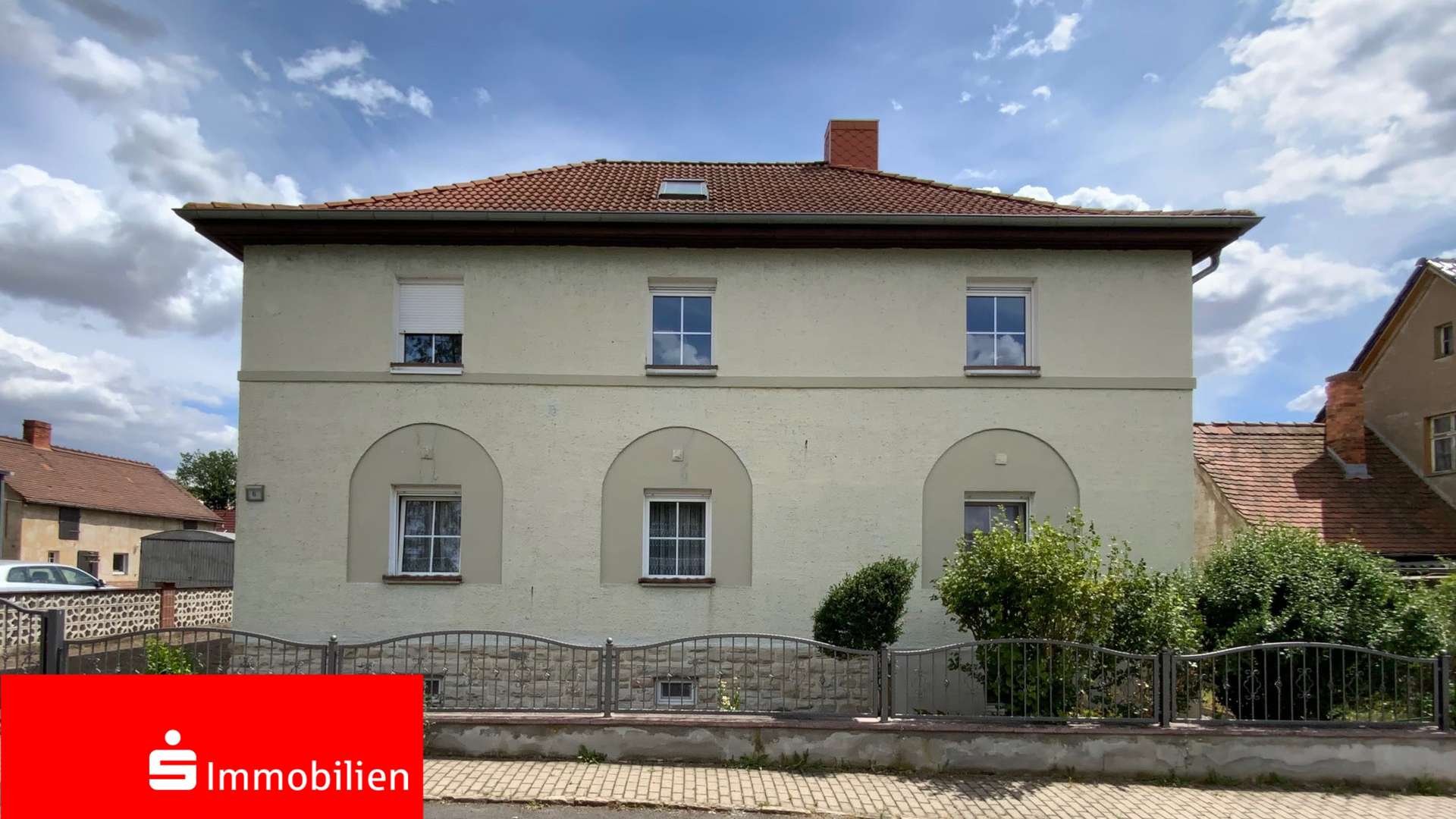 Titelbild - Zweifamilienhaus in 06571 Roßleben-Wiehe mit 180m² kaufen