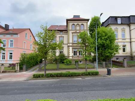 Straßenansicht - Erdgeschosswohnung in 99706 Sondershausen mit 105m² als Kapitalanlage kaufen