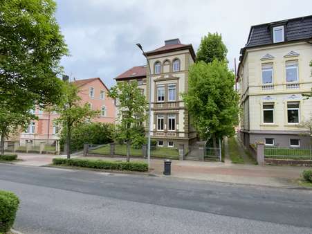 Straßenansicht - Erdgeschosswohnung in 99706 Sondershausen mit 105m² als Kapitalanlage kaufen