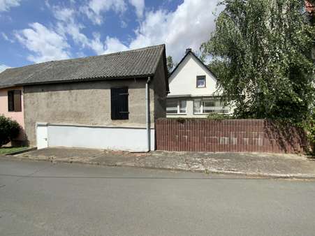 Straßenansicht Rückseite - Einfamilienhaus in 99706 Sondershausen mit 100m² kaufen