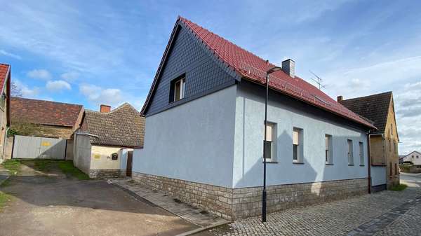 Straßenansicht - Einfamilienhaus in 06571 Roßleben-Wiehe mit 120m² kaufen
