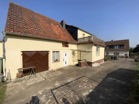 Seitenansicht - Einfamilienhaus in 06571 Roßleben-Wiehe mit 130m² kaufen