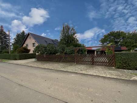 Straßenansicht - Mehrfamilienhaus in 99718 Greußen mit 350m² kaufen