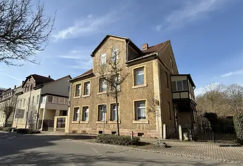 Mehrfamilienhaus mit Potenzial in Zentrumsnähe 