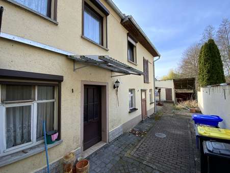 Hofansicht - Reihenmittelhaus in 99718 Clingen mit 150m² kaufen