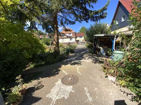 Grundstückszufahrt - Einfamilienhaus in 99706 Sondershausen mit 125m² kaufen