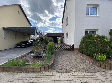 Grundstückszufahrt - Reihenendhaus in 06556 Artern mit 95m² kaufen