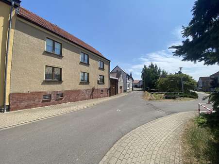 Straßenansicht - Einfamilienhaus in 99706 Sondershausen mit 140m² kaufen