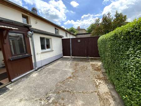 Hofeinfahrt - Einfamilienhaus in 99707 Kyffhäuserland mit 110m² kaufen