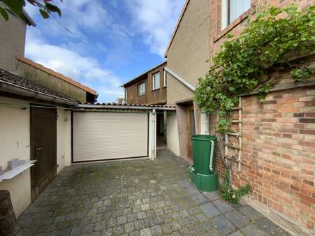 Zufahrt zur Garage Zufahrt zur Garage - Einfamilienhaus in 06556 Borxleben mit 90m² kaufen