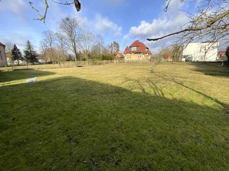 Viele Möglichkeiten - Grundstück in 99976 Dünwald mit 720m² kaufen