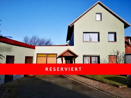 Einfamilienhaus mit Swimmingpool in Bothenheilingen zu verkaufen