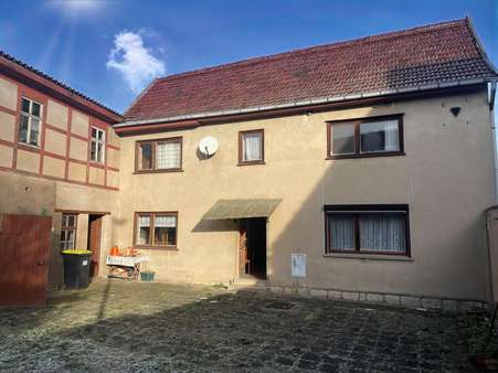 Hofansicht Hofansicht - Einfamilienhaus in 99955 Mittelsömmern mit 90m² kaufen