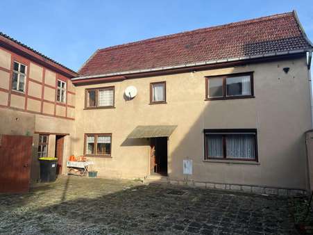 Hofansicht - Einfamilienhaus in 99955 Mittelsömmern mit 90m² kaufen