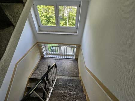 Sauberes Treppenhaus - Etagenwohnung in 99974 Mühlhausen mit 52m² kaufen