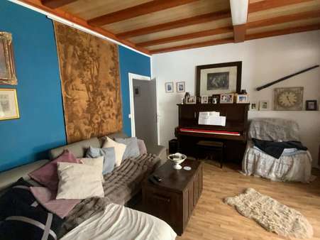 Wohnzimmer WE Erdgeschoss Wohnzimmer WE Erdgeschoss - Mehrfamilienhaus in 99947 Bad Langensalza mit 450m² als Kapitalanlage kaufen