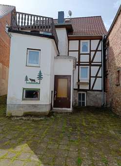 Hofansicht - Einfamilienhaus in 37345 Sonnenstein mit 131m² kaufen