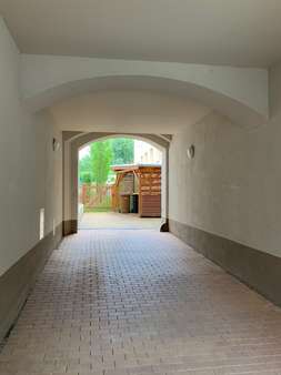 Durchgang Wohnhauseingang - Etagenwohnung in 07580 Ronneburg mit 44m² günstig mieten