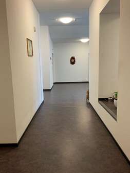 Hausflur - Etagenwohnung in 07580 Ronneburg mit 44m² günstig mieten