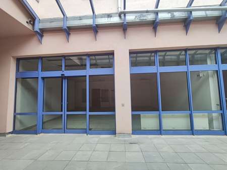 Schaufenster - Passage Schaufenster - Passage - Bürohaus in 07548 Gera mit 130m² mieten