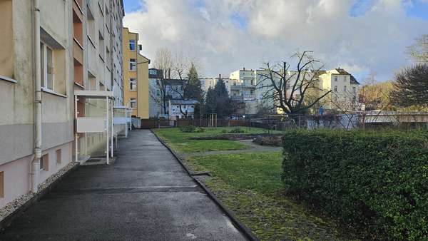 Hauseingänge - Etagenwohnung in 07548 Gera mit 56m² kaufen