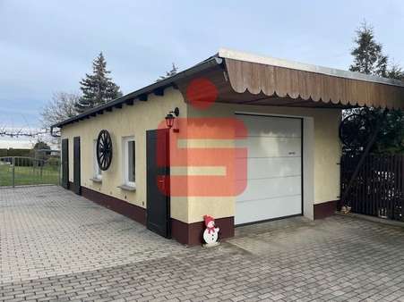 Garage - Mehrfamilienhaus in 07958 Hohenleuben mit 241m² kaufen