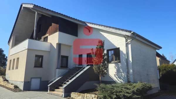 Außenansicht Hofseite Außenansicht Hofseite - Einfamilienhaus in 07580 Großenstein mit 322m² kaufen