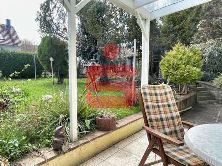 Terrasse mit Gartenblick Terrasse mit Gartenblick - Doppelhaushälfte in 07745 Jena mit 116m² kaufen