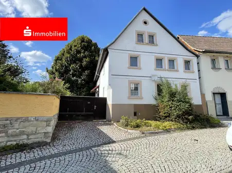 Historisches Wohnhaus mit großem Grundstück