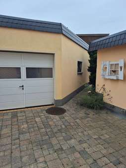 Durchgang zum Garten - Einfamilienhaus in 07973 Greiz mit 135m² kaufen
