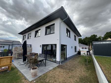 Außenansicht - Doppelhaushälfte in 07580 Ronneburg mit 125m² kaufen