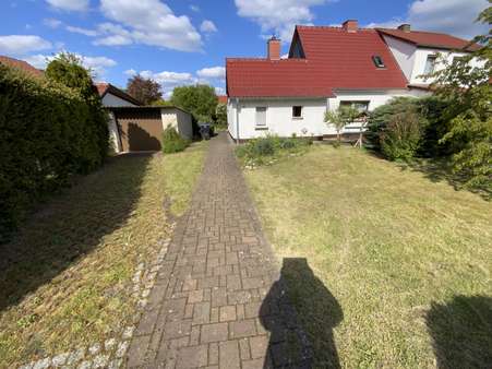 Vorderansicht - Doppelhaushälfte in 07407 Rudolstadt mit 97m² kaufen