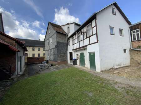 Innenhof und Zufahrt - Bauernhaus in 07407 Rudolstadt mit 125m² kaufen