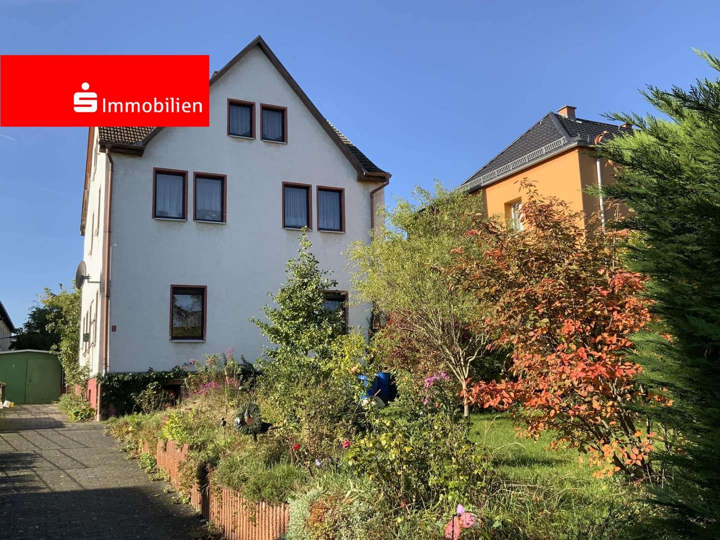 Vorderansicht - Zweifamilienhaus in 07318 Saalfeld mit 185m² kaufen