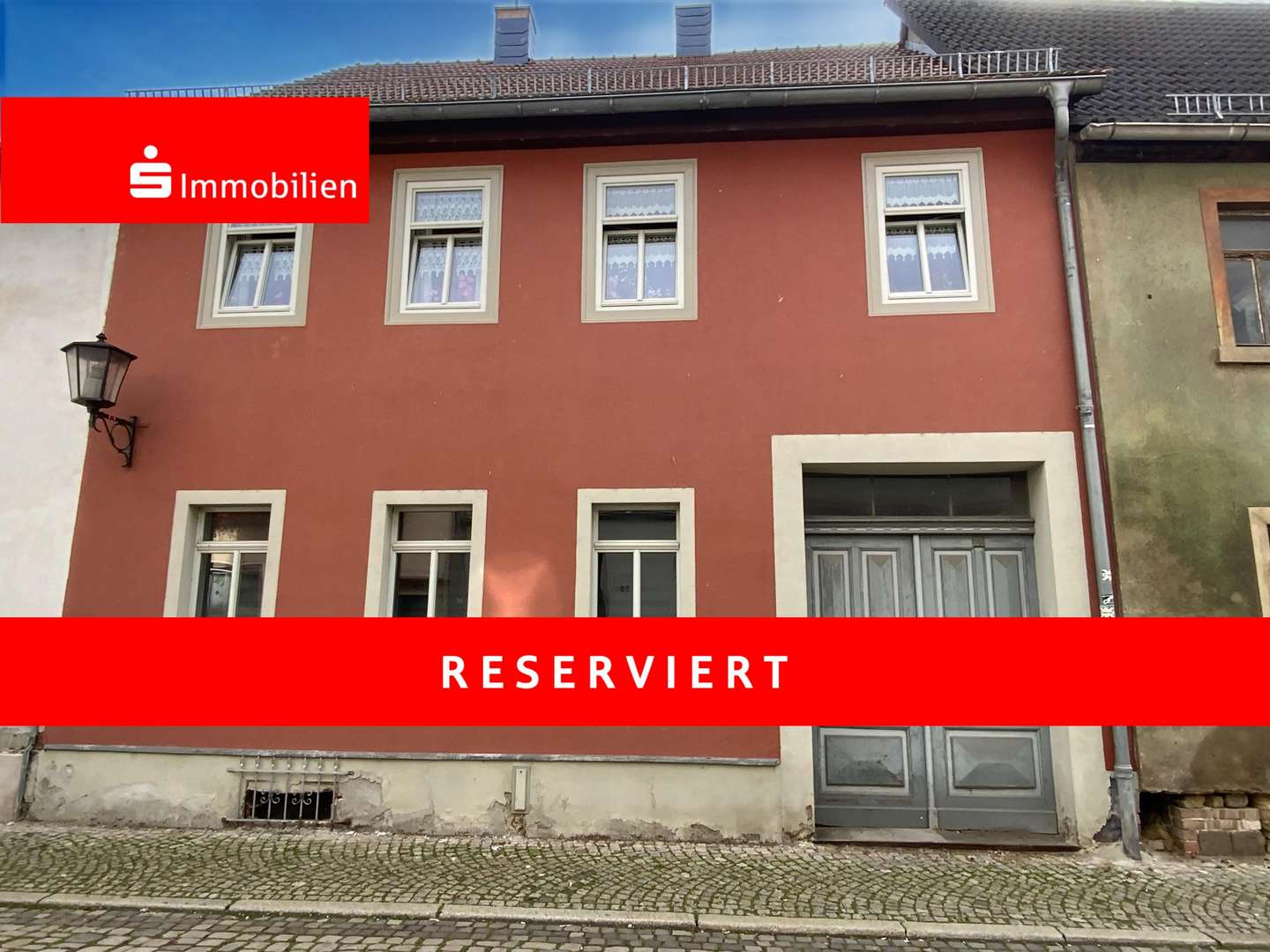 Vorderansicht - Reihenmittelhaus in 07318 Saalfeld mit 119m² kaufen