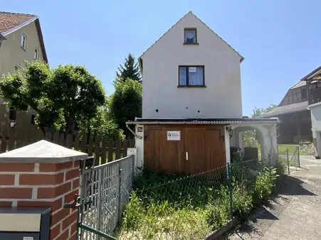 Modernisierungsbedürftiges Einfamilienhaus nahe Rudolstadt! 