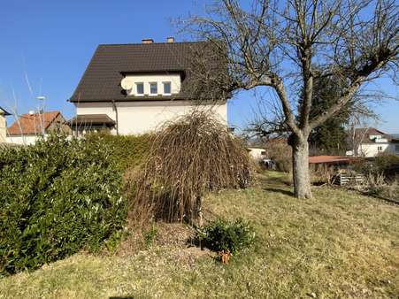 Seitenansicht - Einfamilienhaus in 07318 Saalfeld mit 111m² kaufen