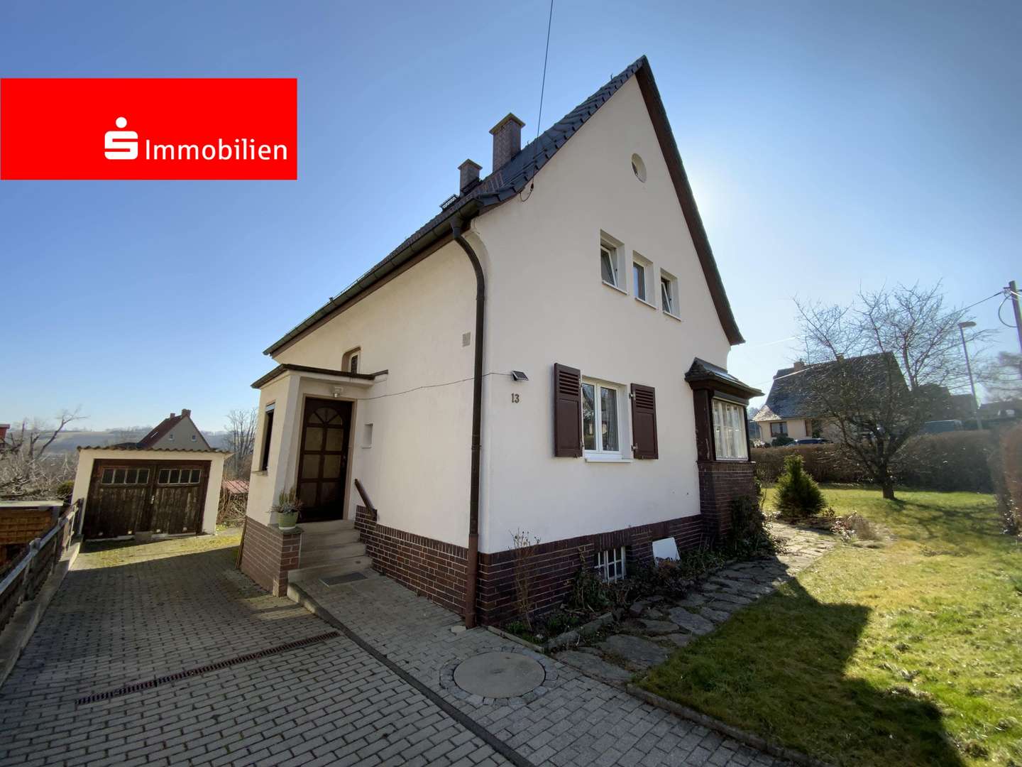Vorderansicht - Einfamilienhaus in 07318 Saalfeld mit 111m² kaufen