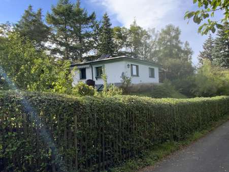 Vorderansicht Vorderansicht - Bungalow in 07318 Saalfeld mit 65m² kaufen