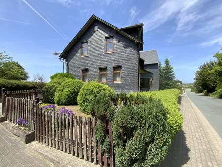 Seitenansicht - Bauernhaus in 07330 Probstzella mit 120m² kaufen