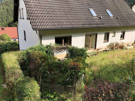 Rückansicht - Einfamilienhaus in 98744 Unterweißbach mit 288m² kaufen
