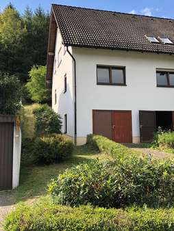 Seitenansicht - Einfamilienhaus in 98744 Unterweißbach mit 288m² kaufen