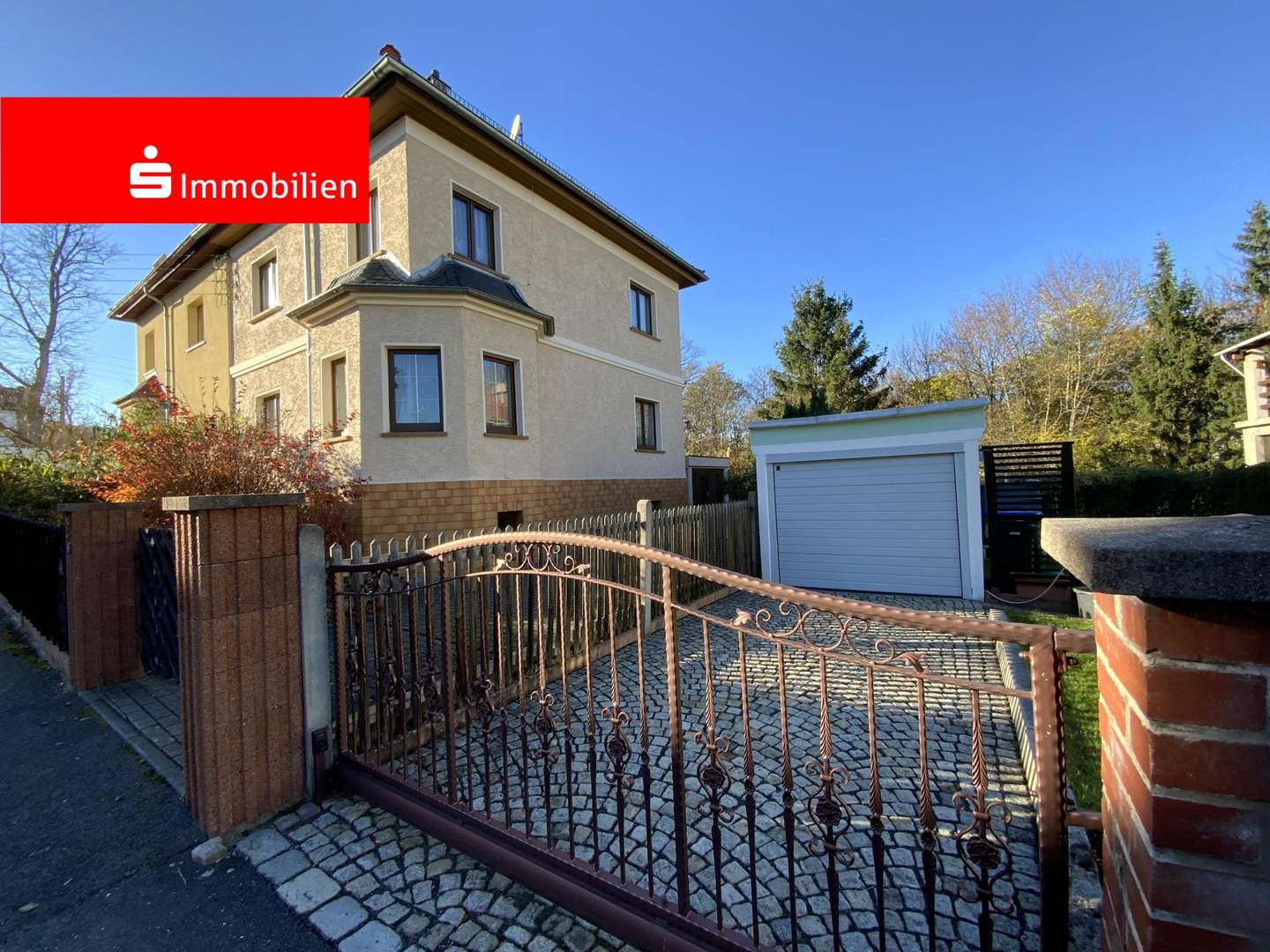 Vorderansicht Vorderansicht - Doppelhaushälfte in 07318 Saalfeld mit 98m² kaufen