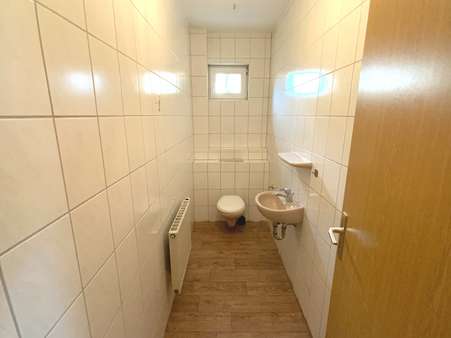 separates WC - Etagenwohnung in 07368 Remptendorf mit 74m² günstig mieten