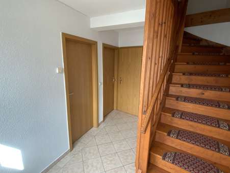 Flur - Maisonette-Wohnung in 07343 Wurzbach mit 83m² günstig mieten